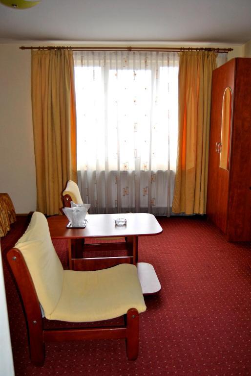 Hotel Delaf Cluj-Napoca Exterior photo